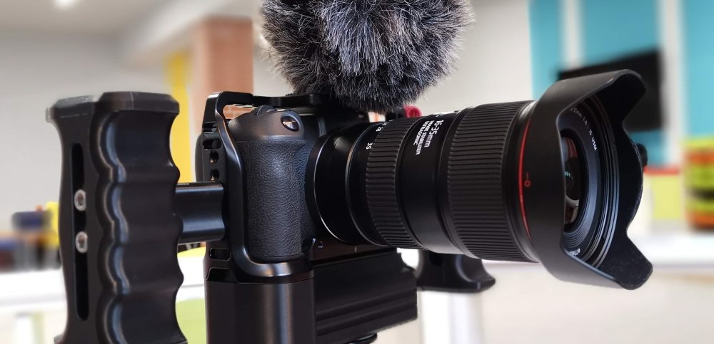 Canon EOS RP caged + RP battery add on and side grip handle