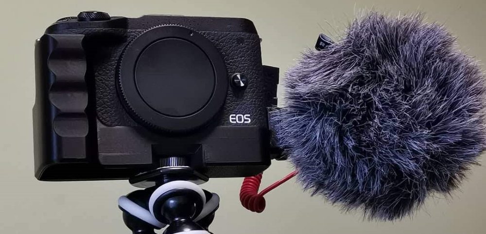 Extension Grip with additional cold shoe for Canon EOS M6 mark II