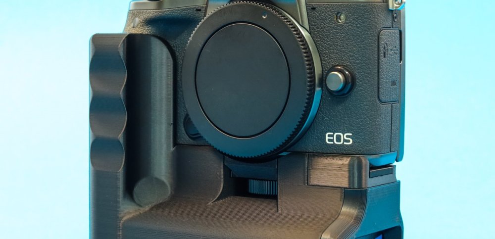 Battery Grip for Canon EOS M5 by CustomBatteryGrips available in our online store