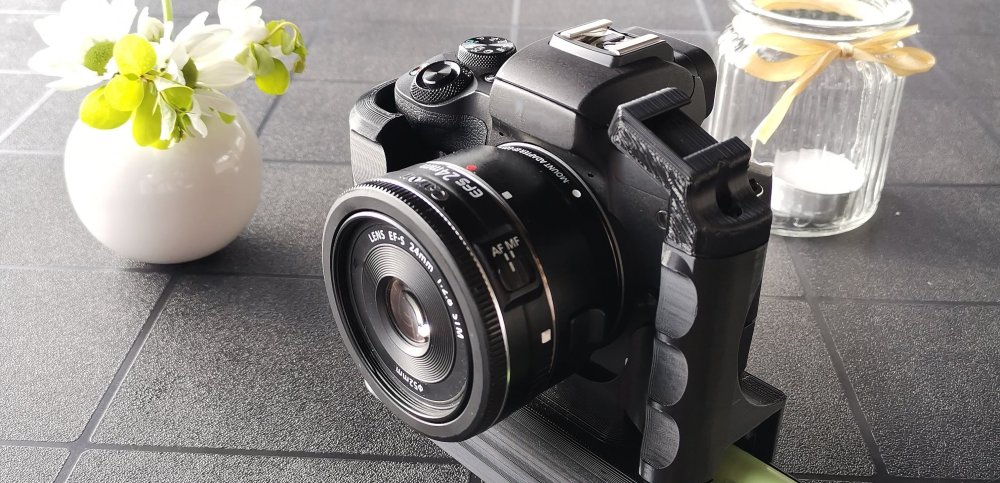Are you struggling with battery life of your EOS M50? We can help with that. Canon EOS M50 Extended Battery Grip gives you extreme battery life