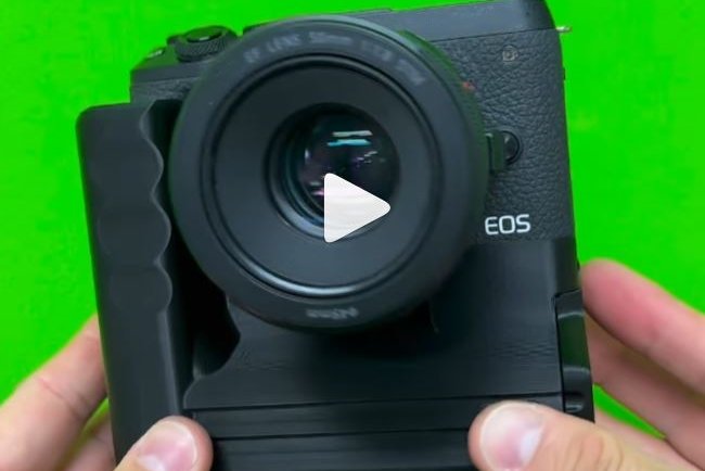 Battery Grip for Canon EOS M6 mark II by Custom Battery Grips