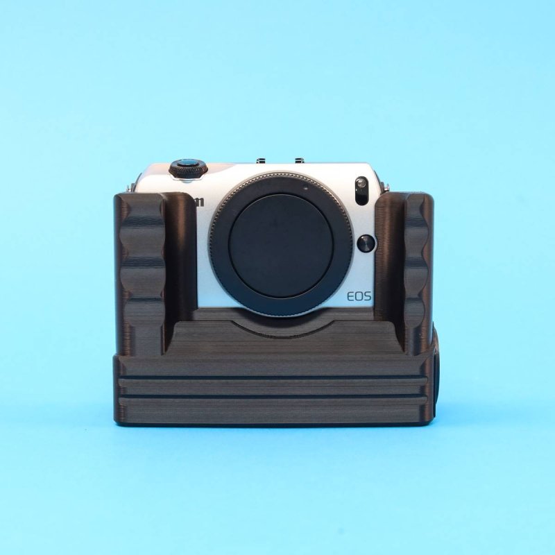 
                                    Battery Grip for Canon EOS M
