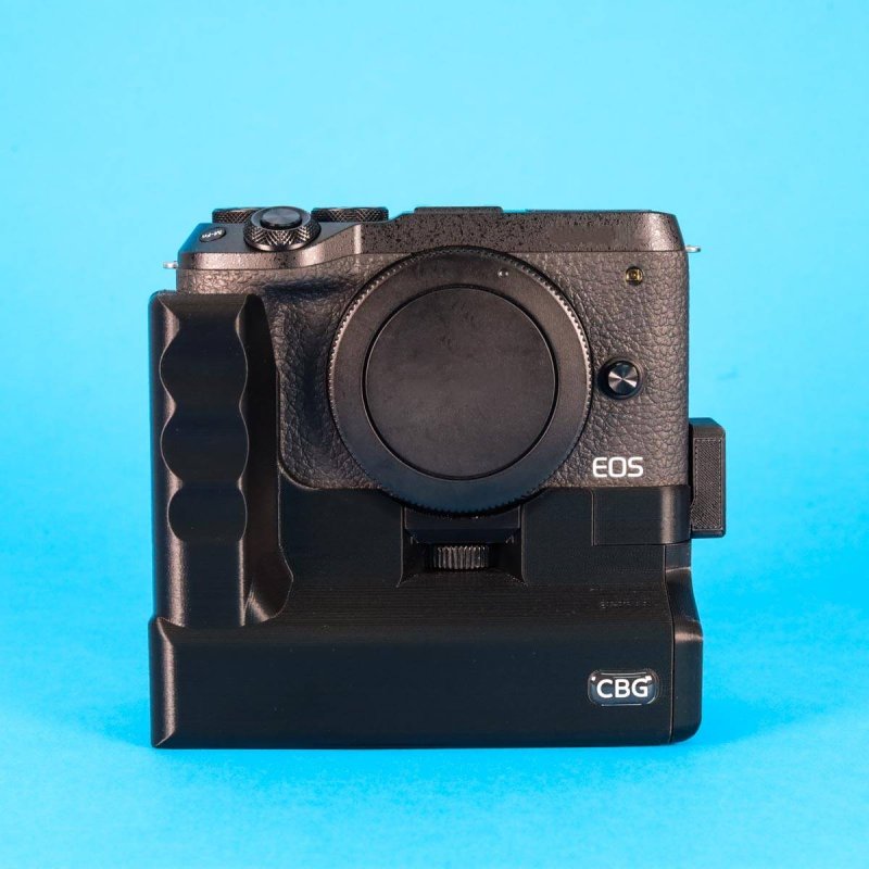 
                                    Battery Grip With Extra Cold Shoe for Canon EOS M6 mark II